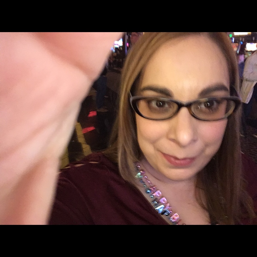 Meet your Posher, Sandy